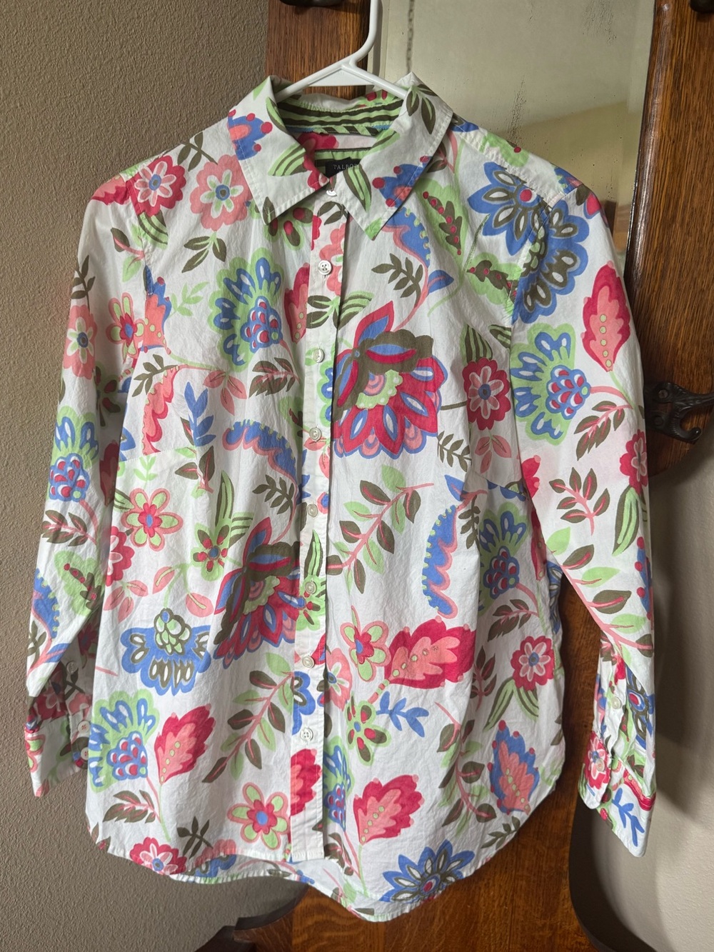Talbots 100% Cott White Button-Down Shirt with Pink, Blue and Green Floral Print